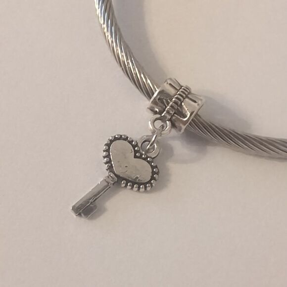 Silver Heart Key Dangle Charm for Pandora Style Bracelet - Picture 2 of 4